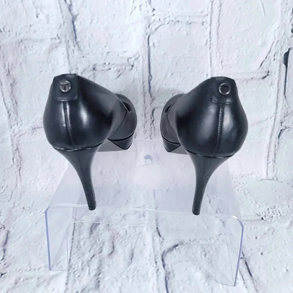 Tahari SOPHIA Black Leather Platform‎ Pump Heels Women's Sz 9 Classy Chic Office - Picture 5 of 10